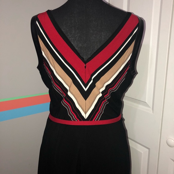 Sold - WHBM Pencil dress in black with stripes - Picture 5 of 8